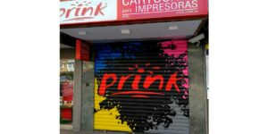 Graffiti profesional en cierre de Prink.
