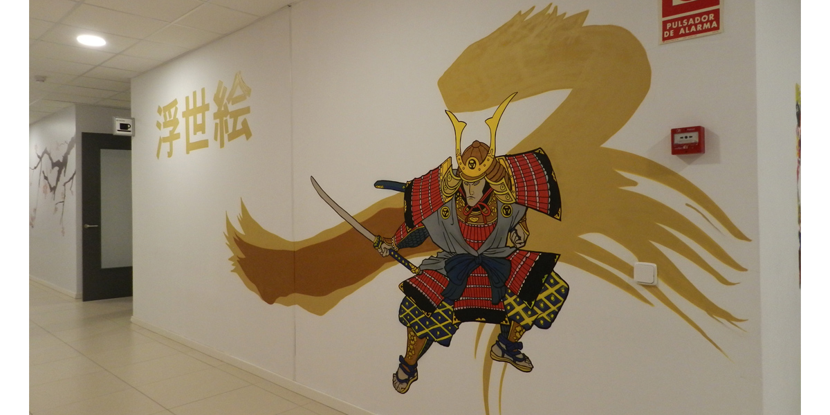 Graffiti de samurái con estética de Ukiyo-e en la oficina de Kyocera Madrid.