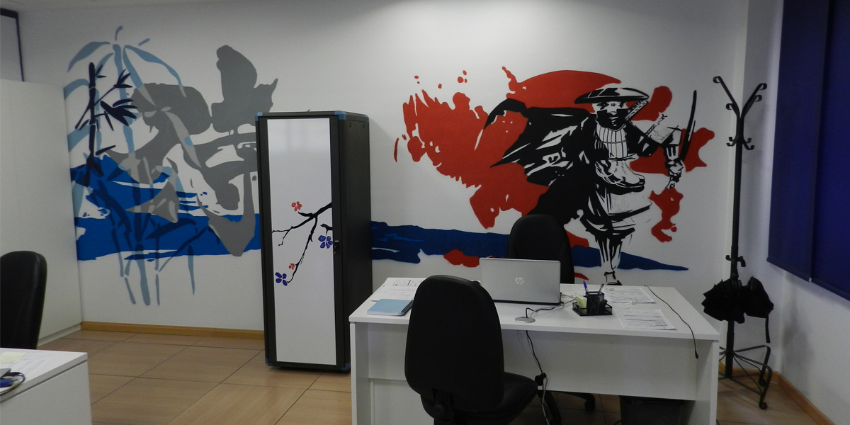 Graffiti profesional japonés en oficina de Madrid