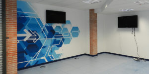 Decoración mural en oficina de Madrid