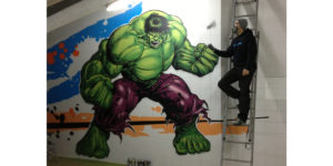 Graffiti de Hulk en gimnasio de Segovia