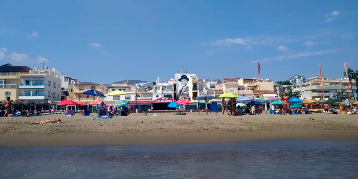 Mural de Frank Sinatra en la playa de La Carihuela