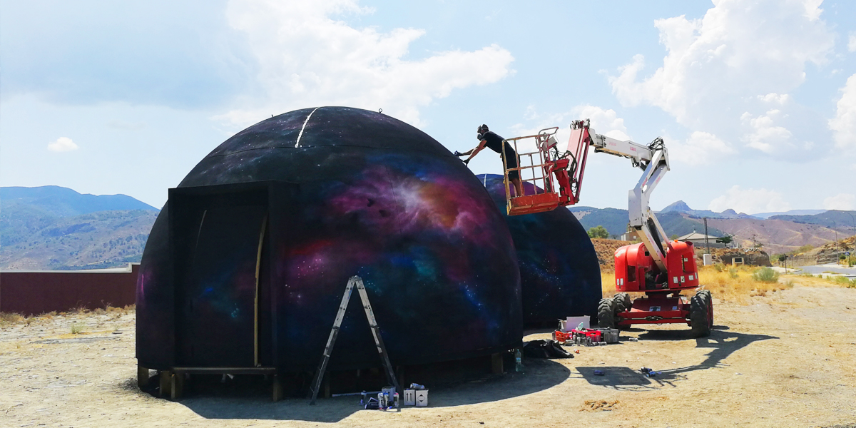 Graffiti del espacio en Almería