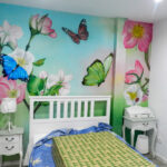 Mural decorativo en habitación.